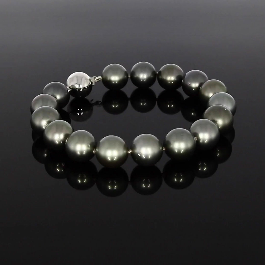 Tahitian Pearl Bracelet in 18ct White Gold