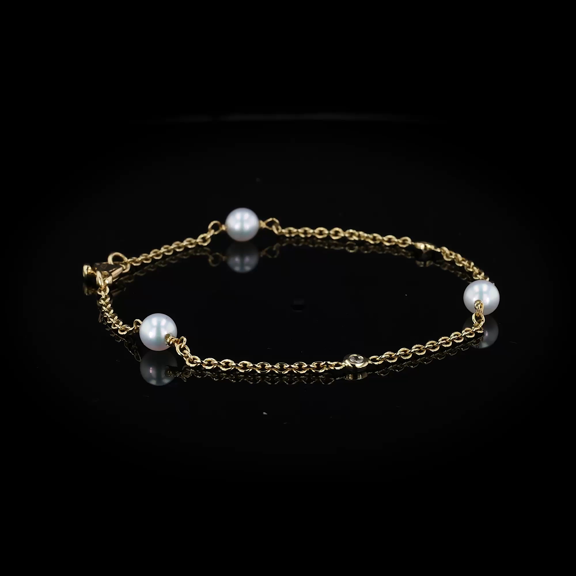 Sundance Pearl and Diamond Bracelet 2.75ct in 18ct Yellow Gold