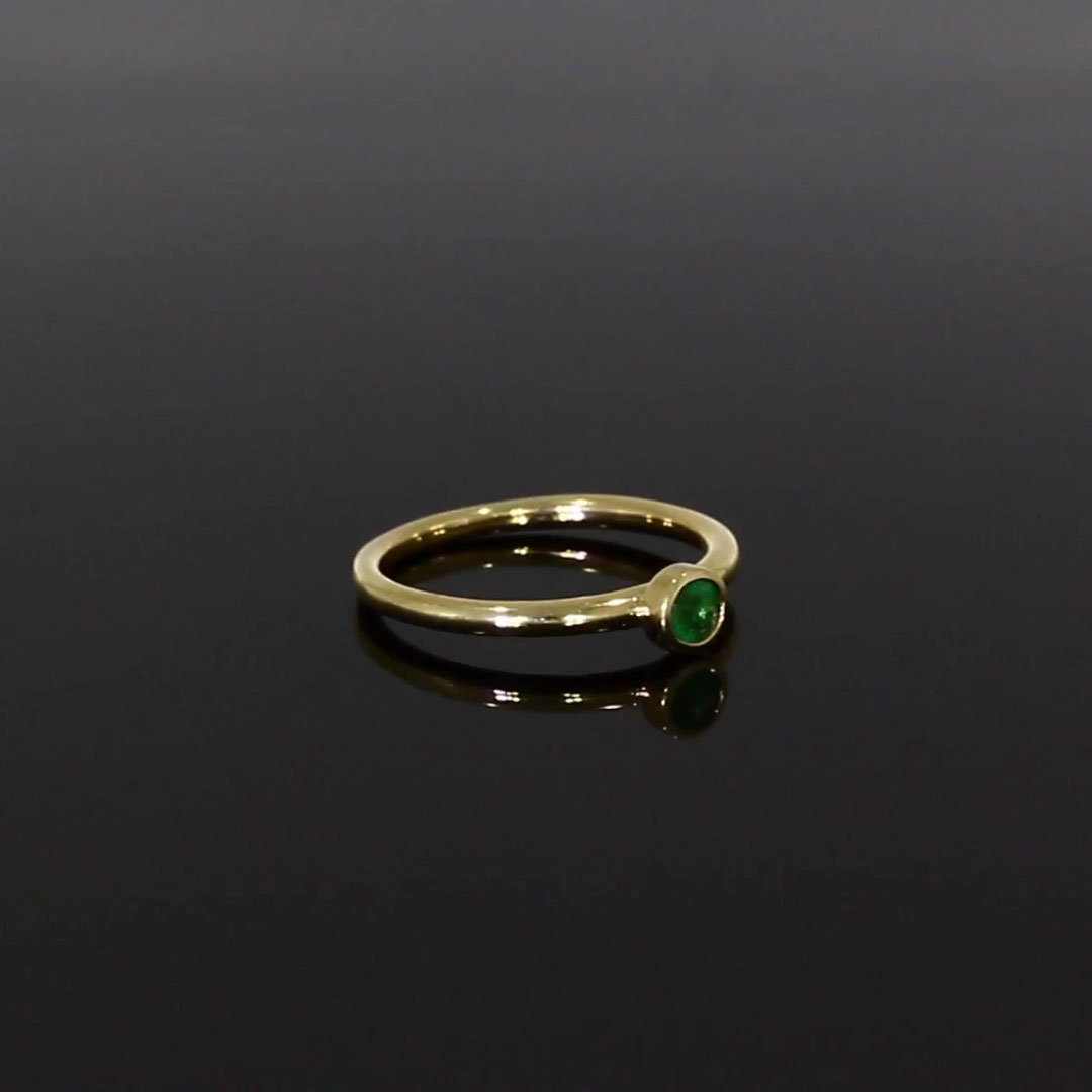 Sundance Emerald Ring<br /> 0.17CT in 18CT Yellow Gold