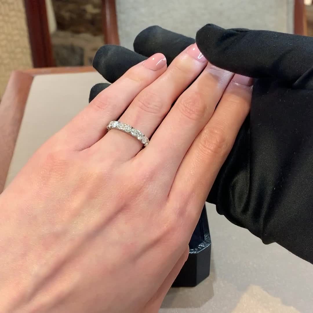 Brilliant Cut Diamond Eternity Ring 2.85ct in Platinum