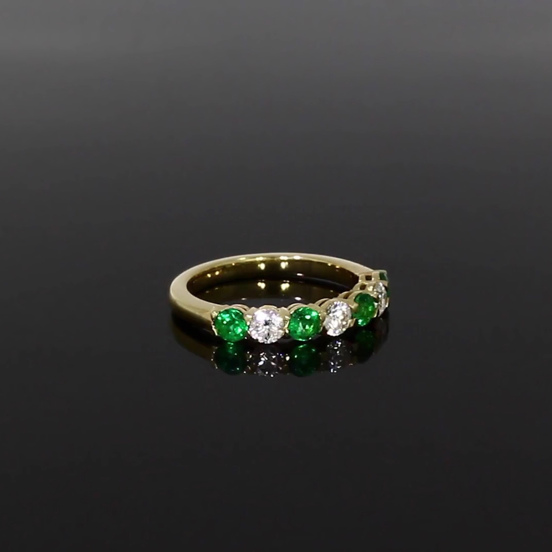 Emerald and Diamond Seven-Stone Ring 1.01ct in 18ct Yellow Gold