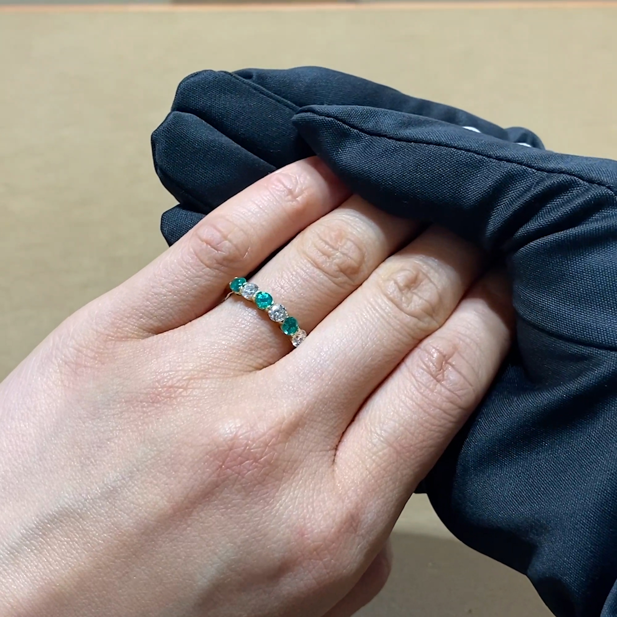Emerald and Diamond Seven-Stone Ring 1.01ct in 18ct Yellow Gold