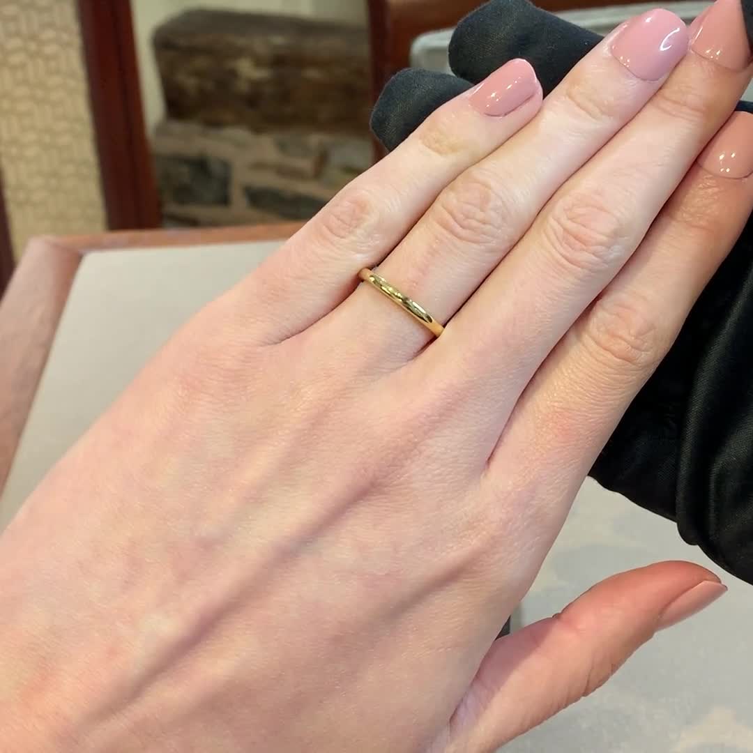 2mm Pragnell Court Wedding Ring in 18ct Yellow Gold