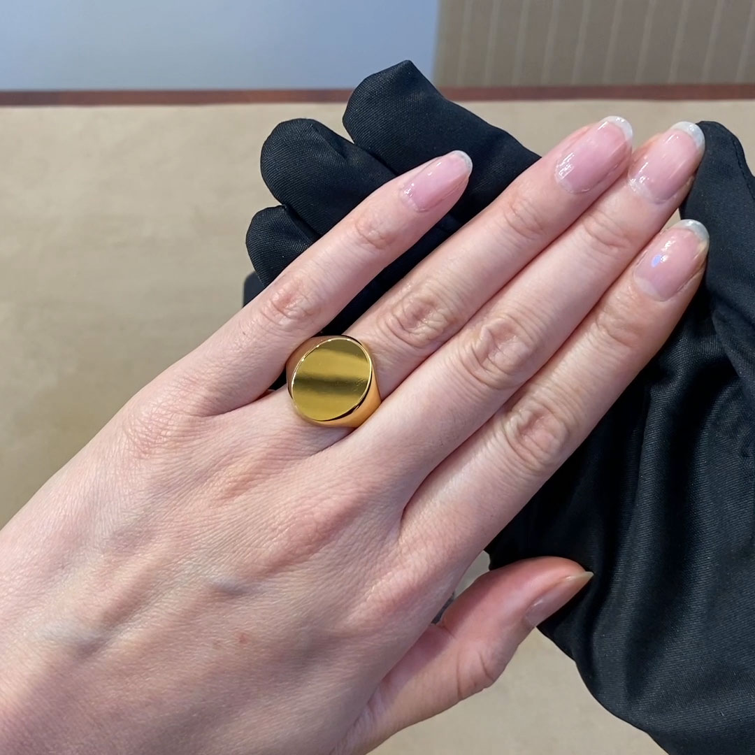 Oval Signet Ring 19x15mm in 18ct Yellow Gold