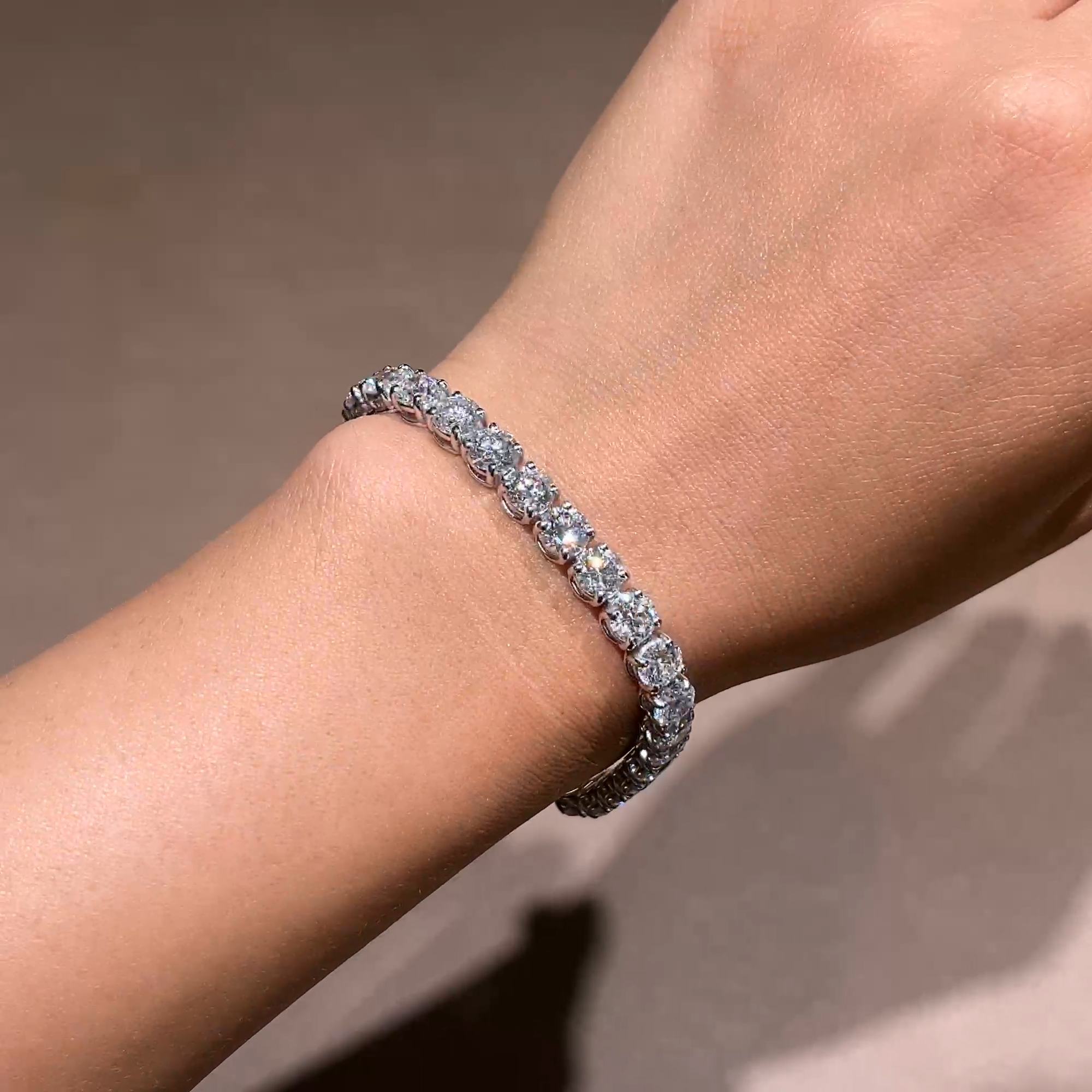 Brilliant Cut Diamond Line Bracelet 21.00ct in 18ct White Gold