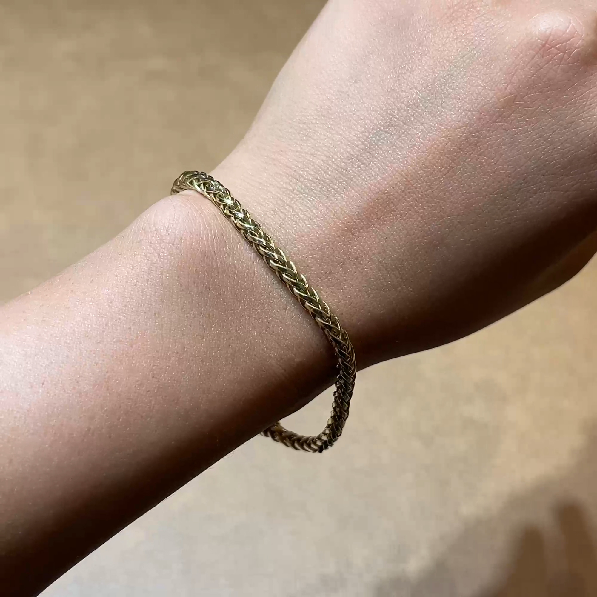 English Chain 0.10ct Diamond Bracelet in 18ct Yellow Gold