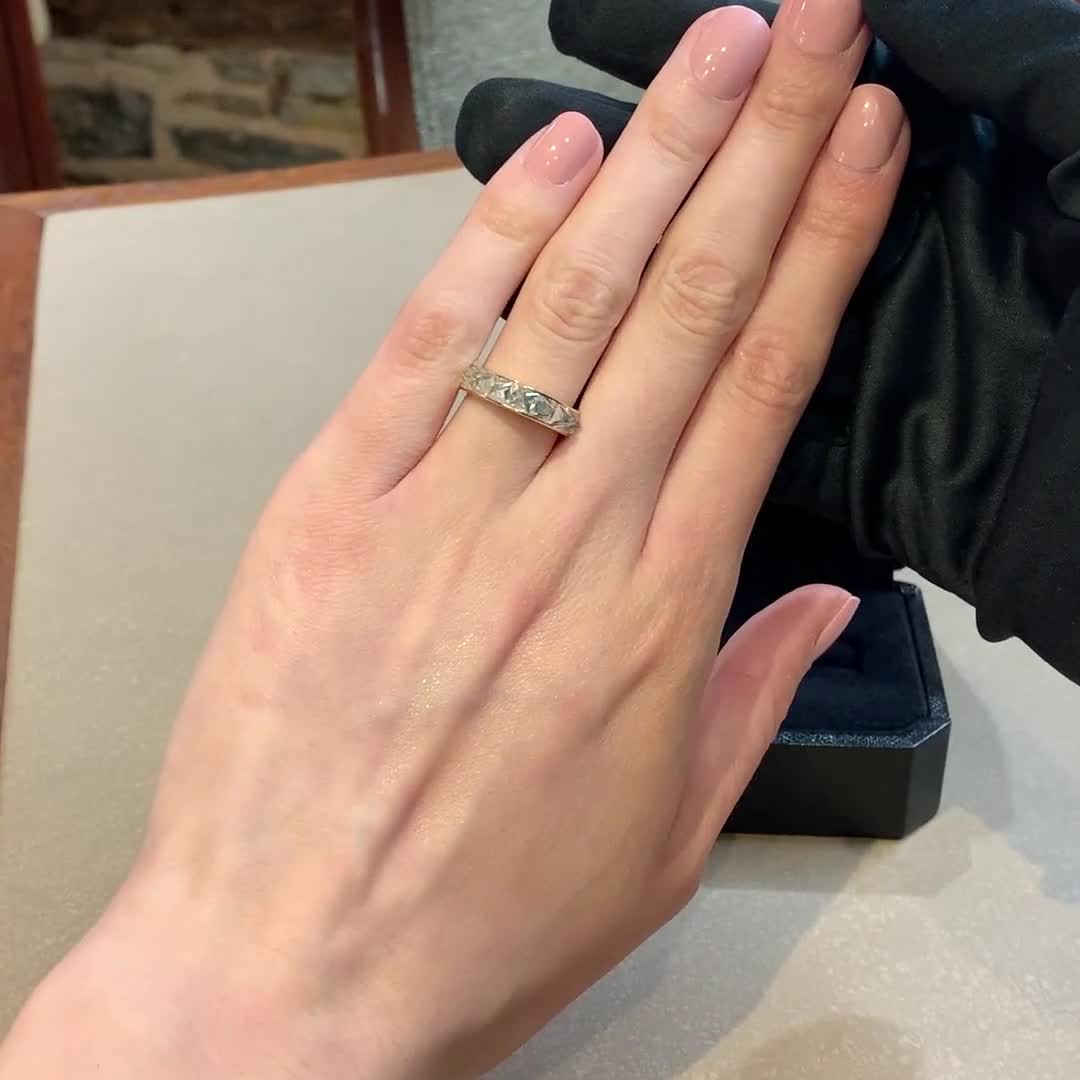 RockChic 2.71ct Peaked Inverted Princess Cut Diamond Seven Stone Ring in 18ct Yellow Gold