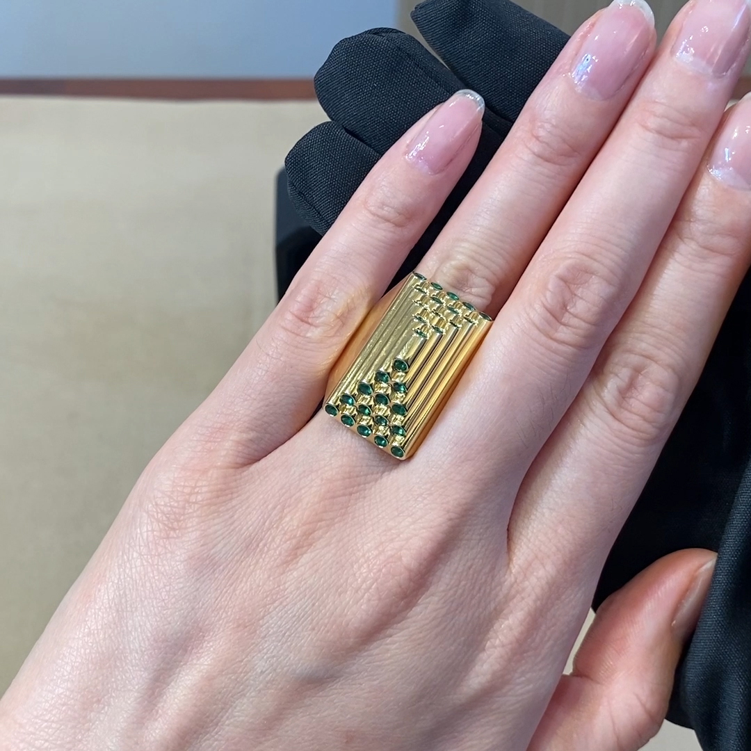 Eclipse 1.70ct Emerald Pyramid Ring in 18ct Yellow Gold