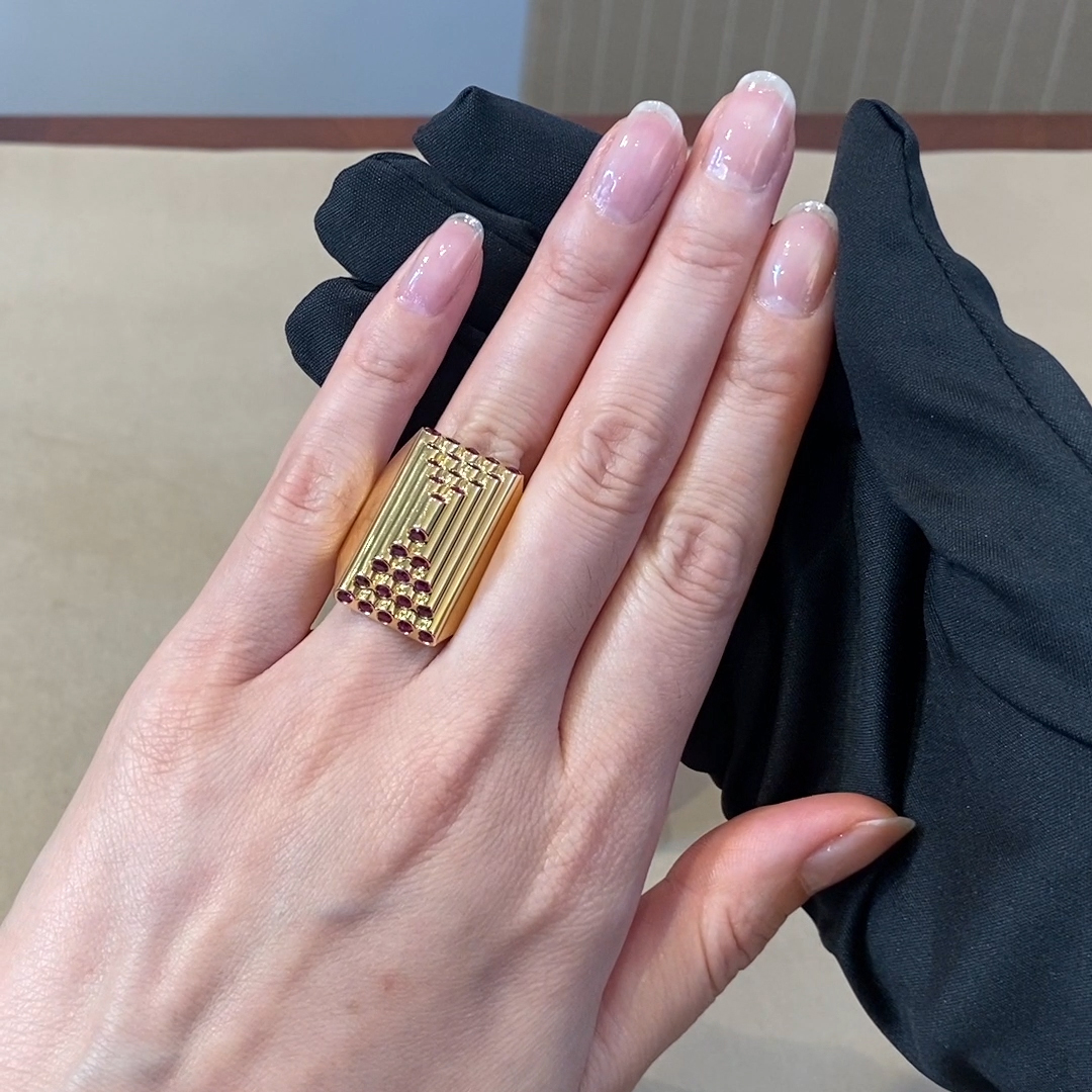 Eclipse 1.70ct Ruby Pyramid Ring in 18ct Yellow Gold