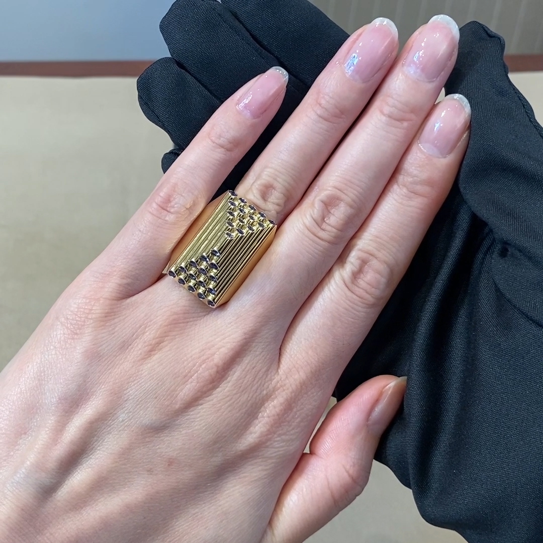 Eclipse 1.60ct Sapphire Pyramid Ring in 18ct Yellow Gold