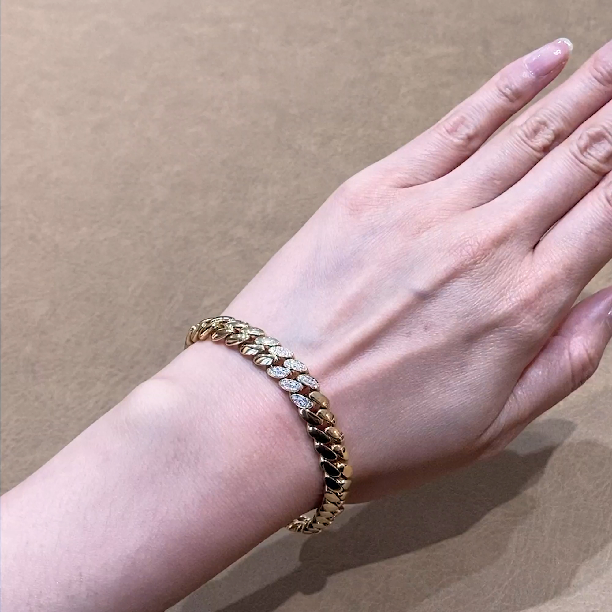 Fusion Polished Curb Link Bracelet (19cm) 0.39ct in 18ct Yellow Gold