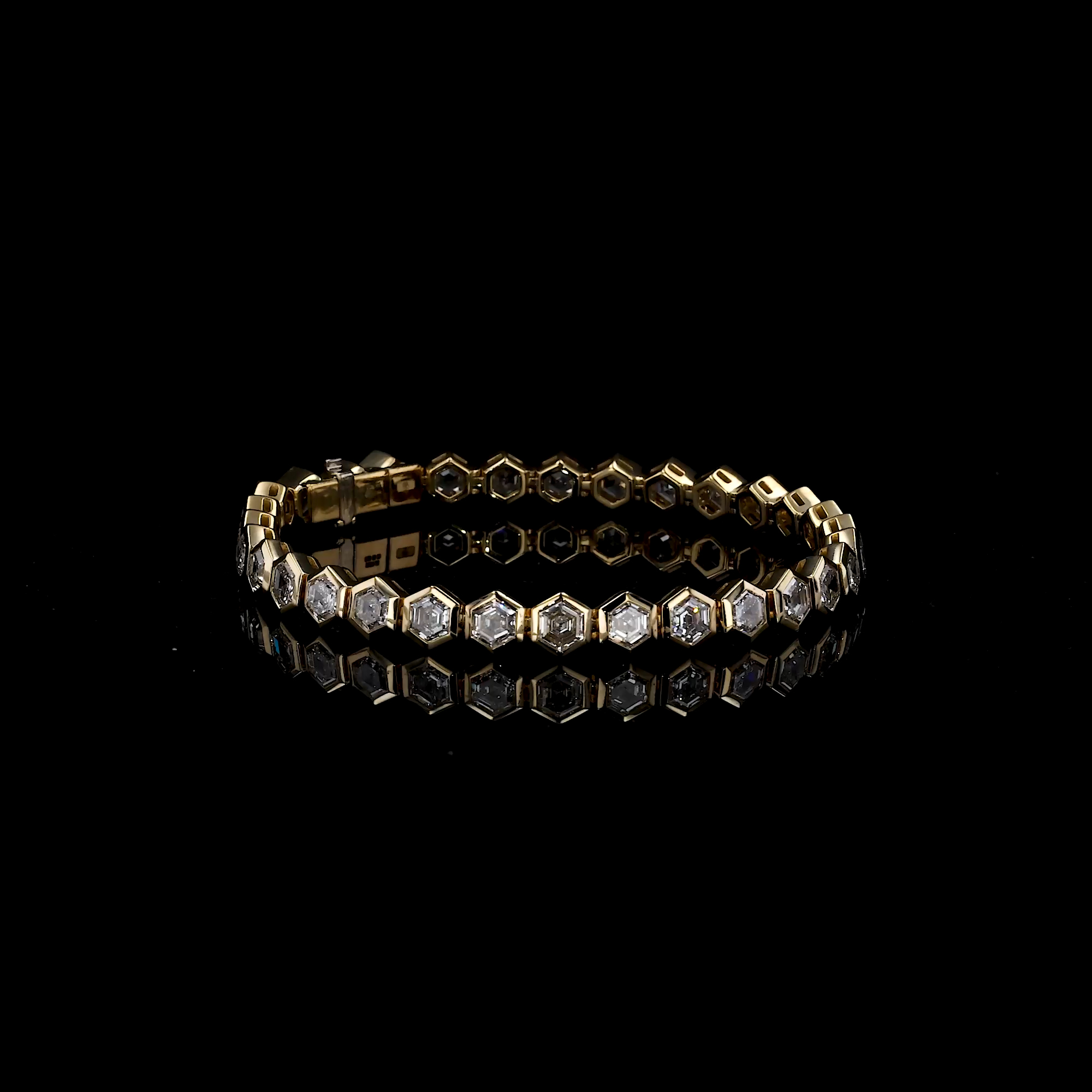 Honeycomb 10.05ct Diamond Line Bracelet in 18ct Yellow Gold