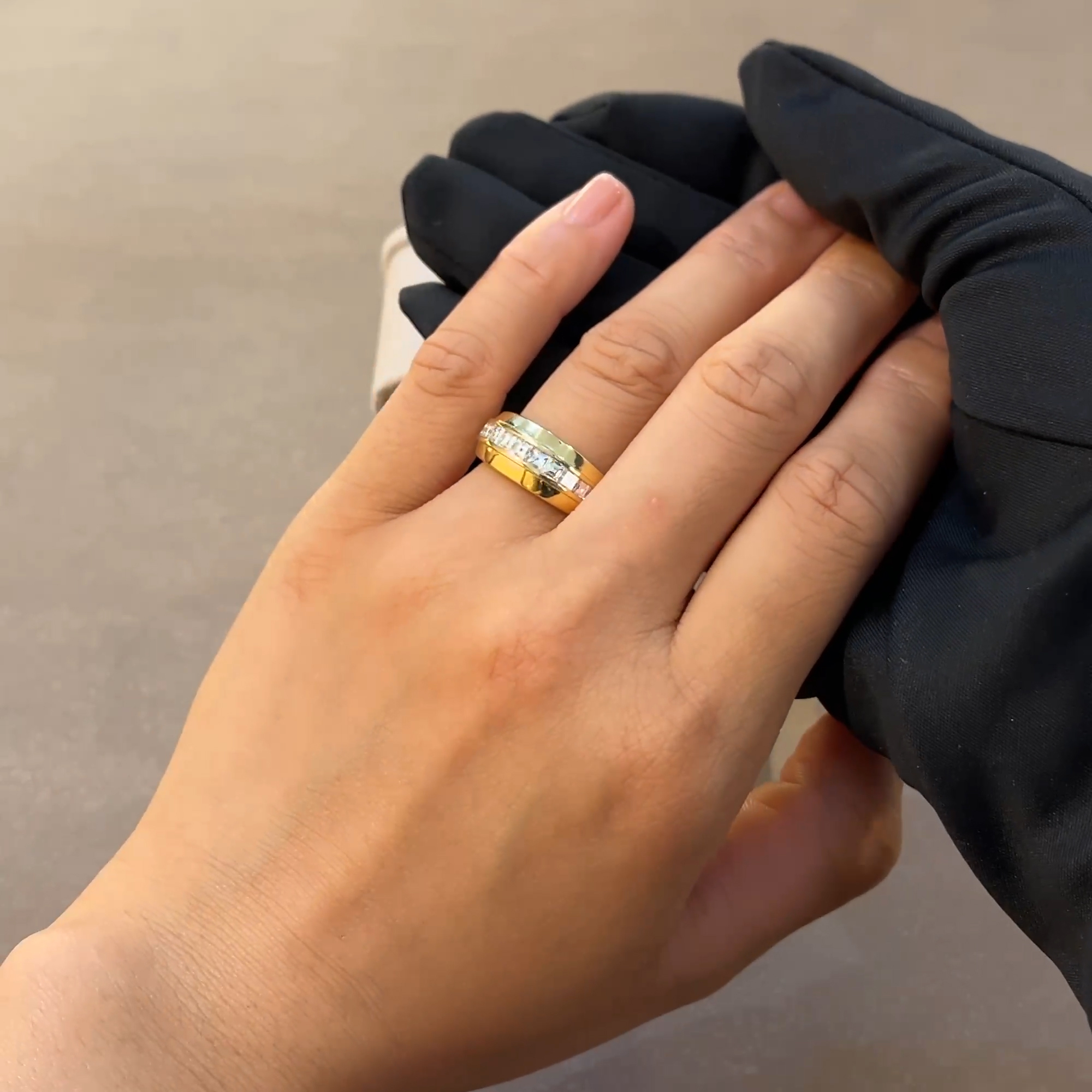 Manhattan 2.44ct Diamond Single Row Ring in 18ct Yellow Gold