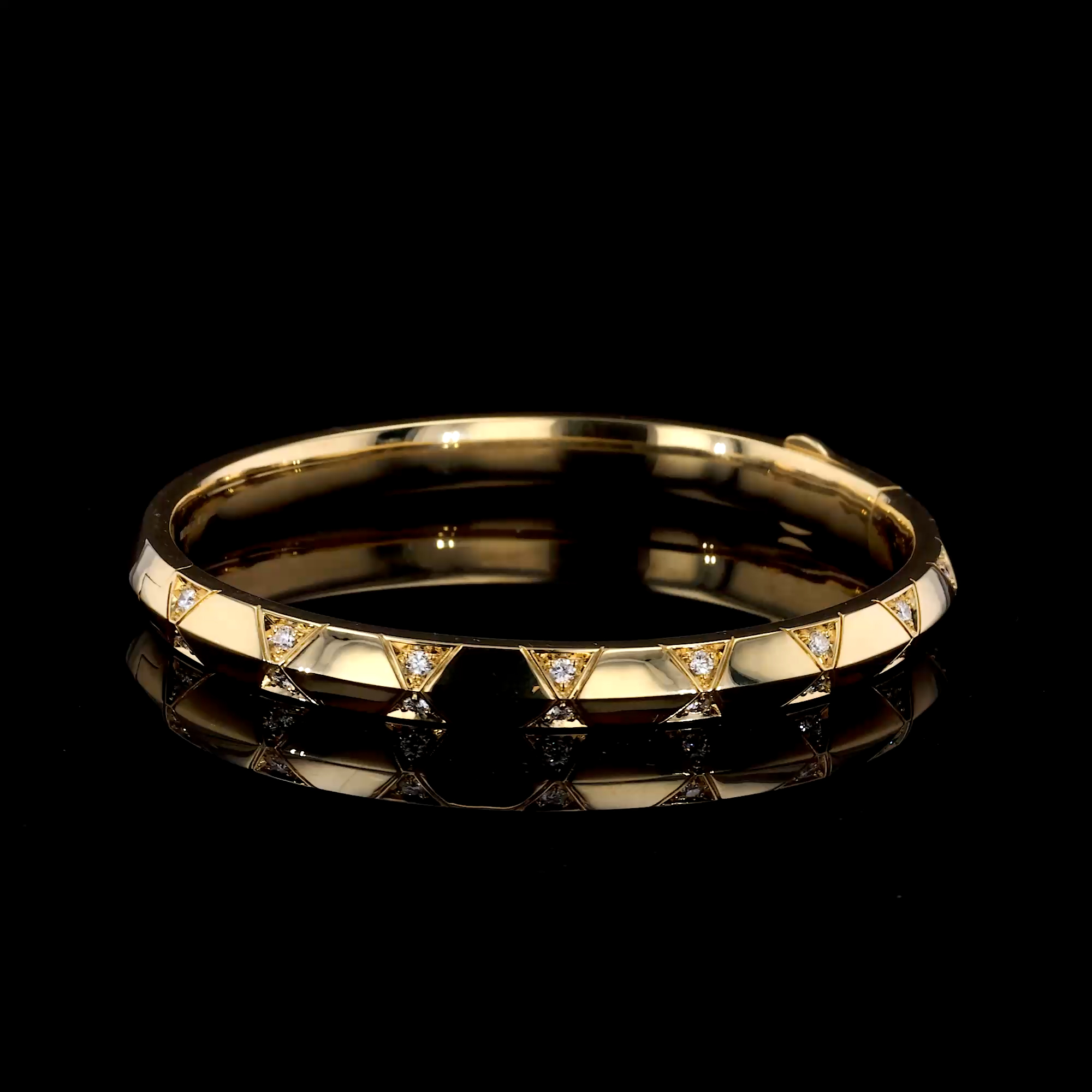 Origins Medium Diamond Set Bangle in 18ct Yellow Gold