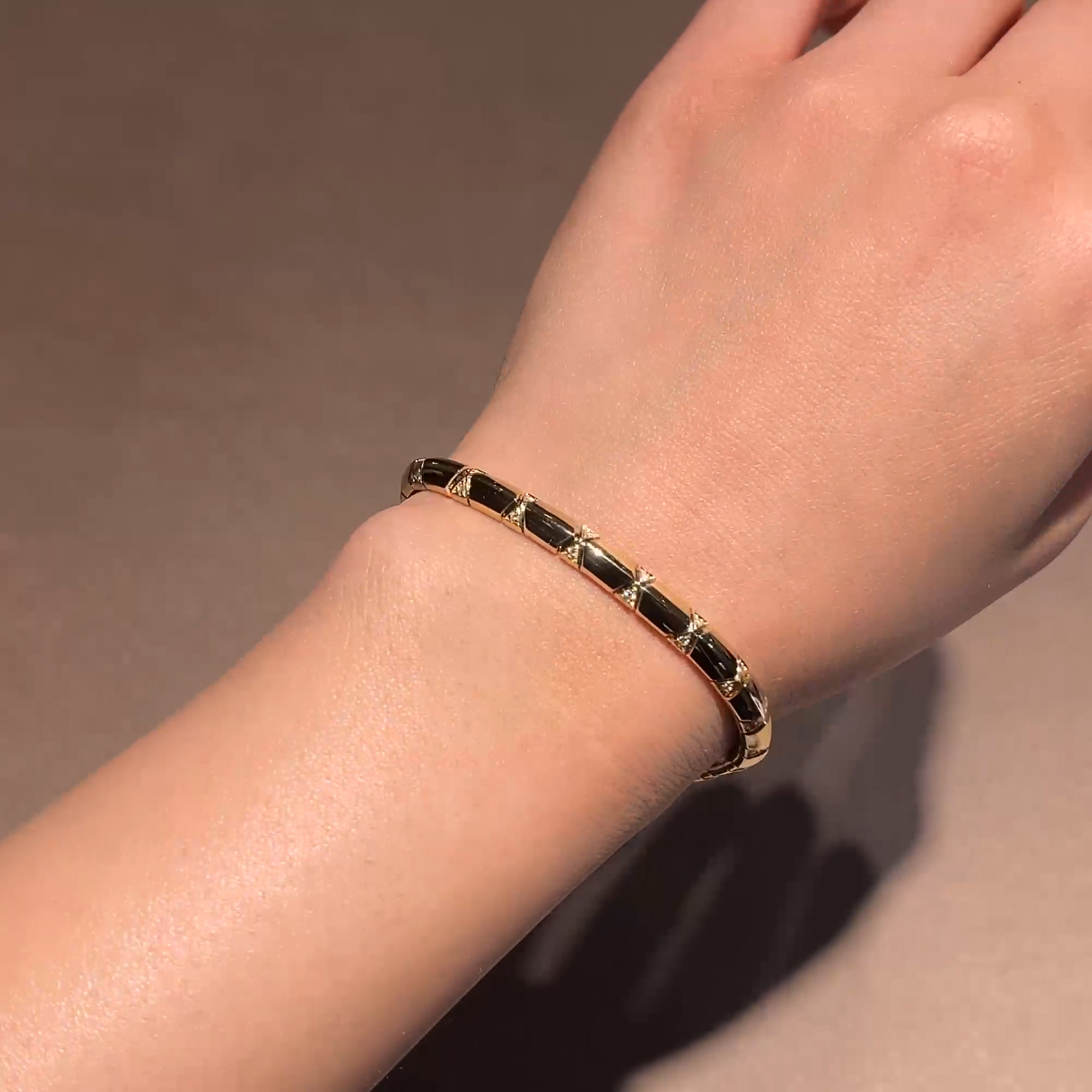 Origins Diamond Set Bracelet in 18ct Yellow Gold