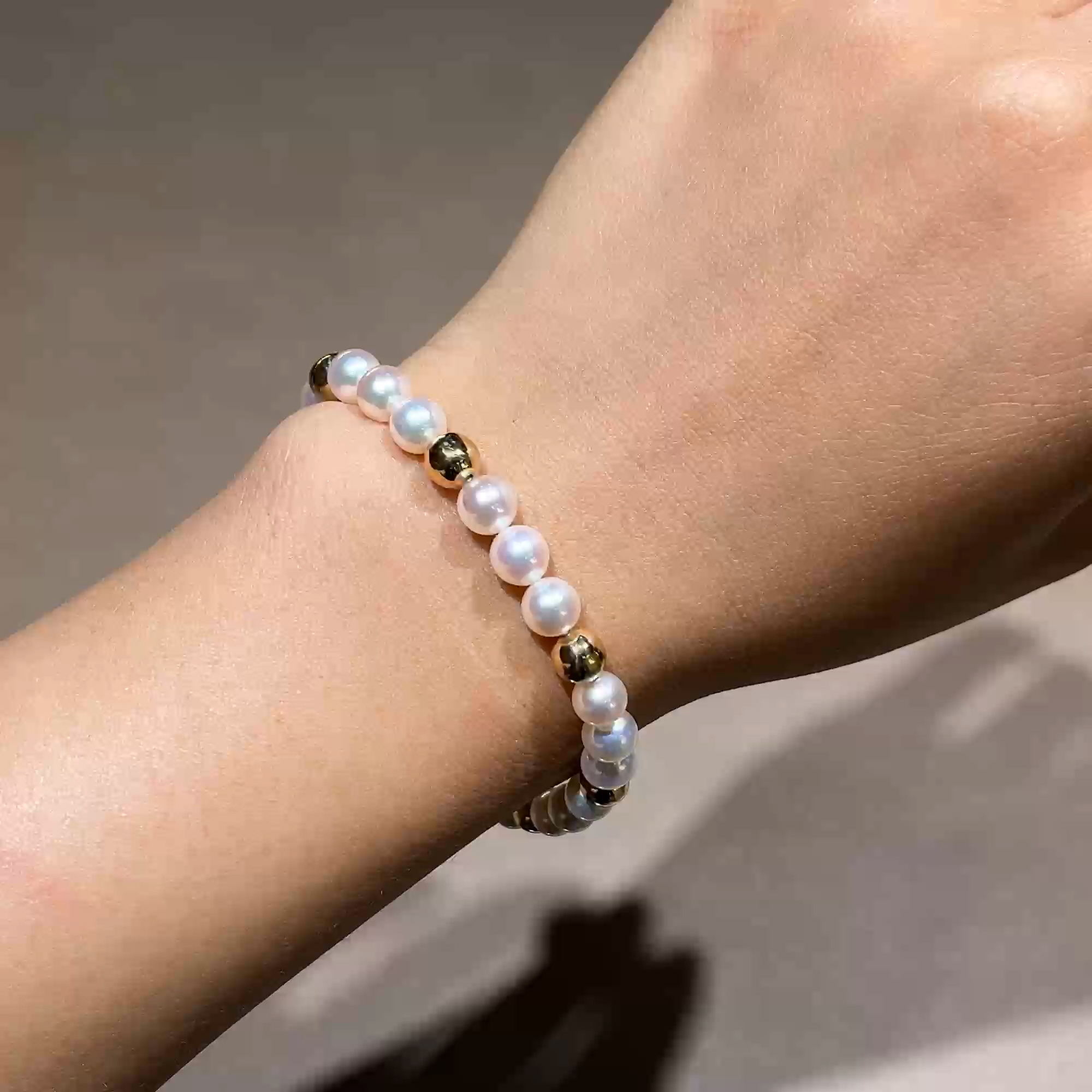 Akoya Pearl and Gold Bead Bracelet in 18ct Yellow Gold