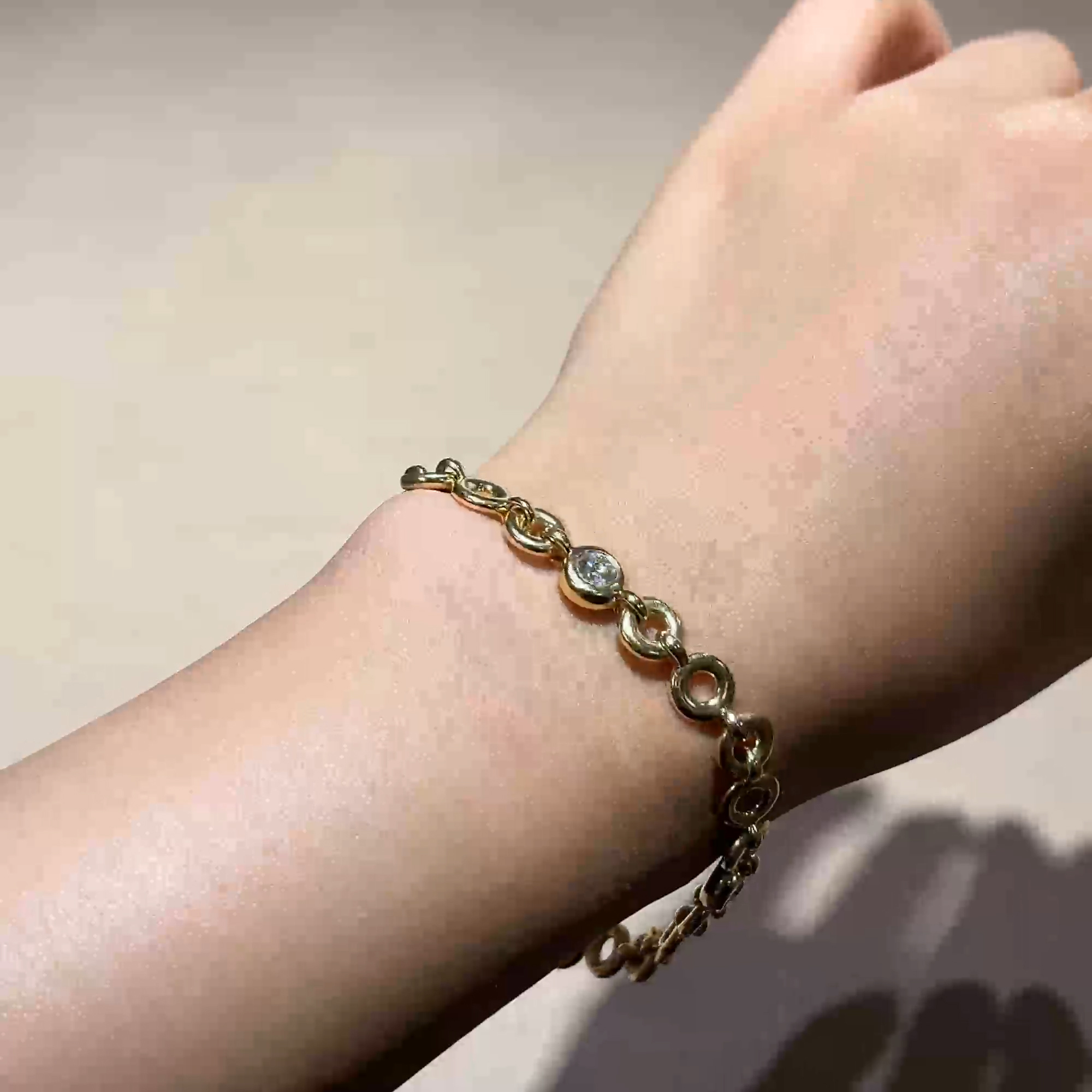 RockChain Three Stone Diamond Bracelet 0.92ct in 18ct Yellow Gold