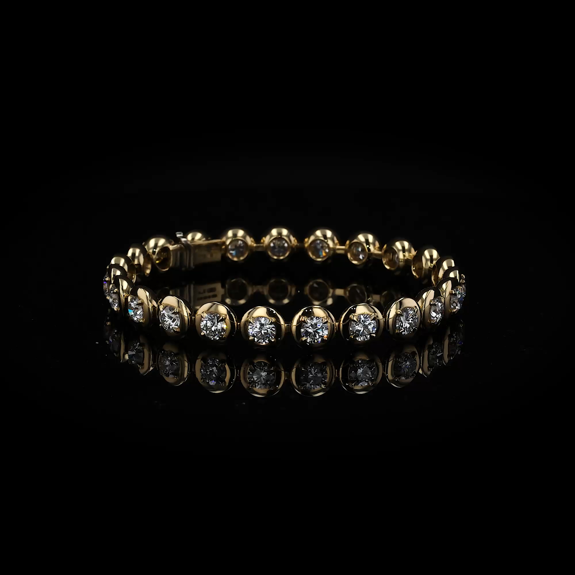 Skimming Stone 7.25ct Diamond Line Bracelet in 18ct Yellow Gold
