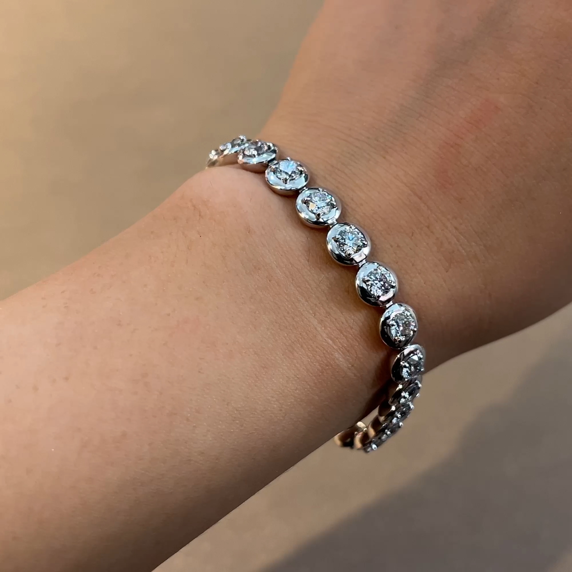 Skimming Stone 7.95ct Botswana Diamond Line Bracelet in 18ct White Gold