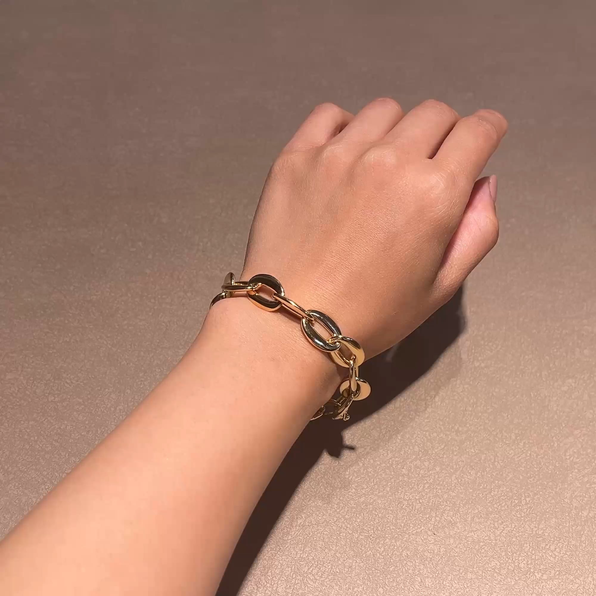 Valkyrie 0.088ct Diamond Oval Chain Link Classic Bracelet in 18ct Yellow Gold