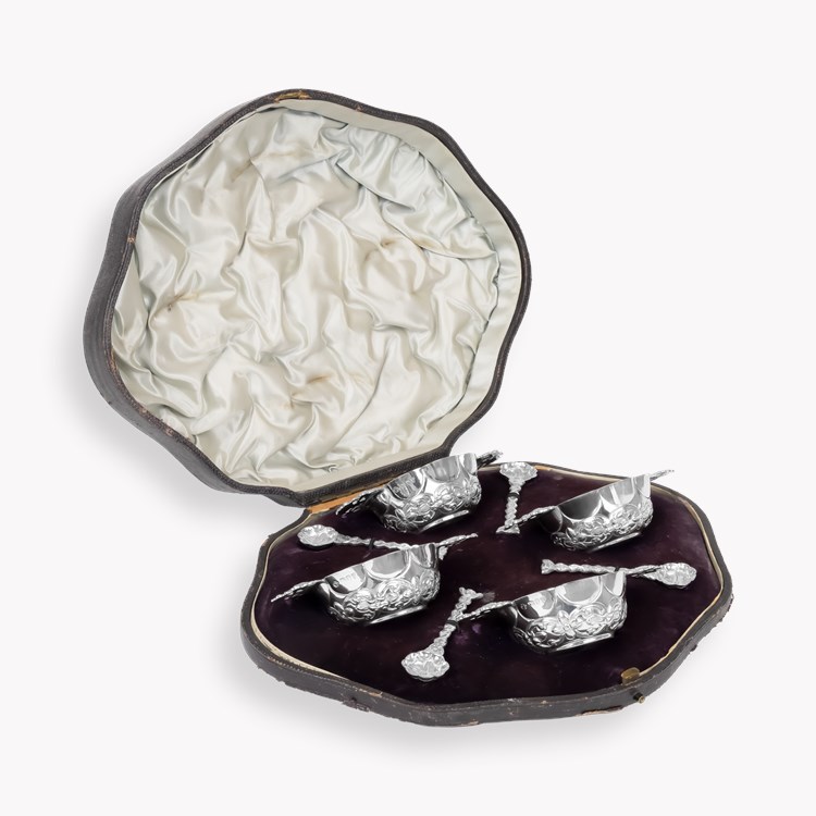 Victorian Set of Four Silver Salts and Spoons Hallmarked London_1