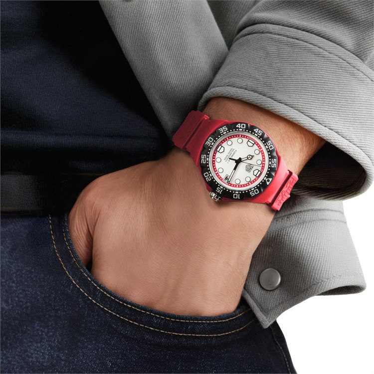 TAG Heuer Formula 1 SolarGraph 38mm, White Dial, Dot Numerals_10