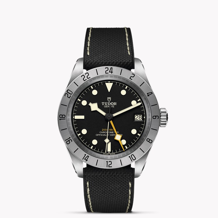 Tudor Black Bay Pro 39mm, Black Dial, Baton Numerals_1