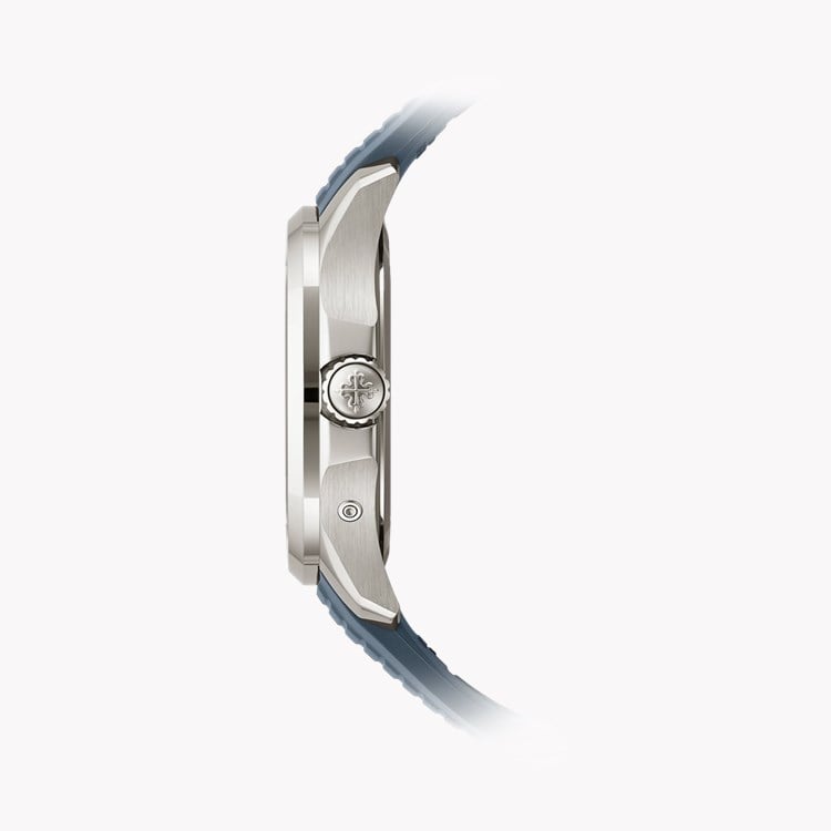 Patek Philippe Aquanaut 40.8mm, Blue-Gey Dial, Arabic Numerals_3