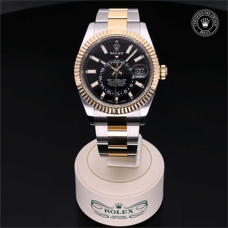 Rolex Sky-Dweller 2019, 42mm, Oystersteel and Yellow Gold_2