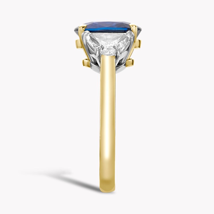 Classic 4.04ct Sapphire and Diamond Three Stone Ring Oval Cut, Claw Set_4