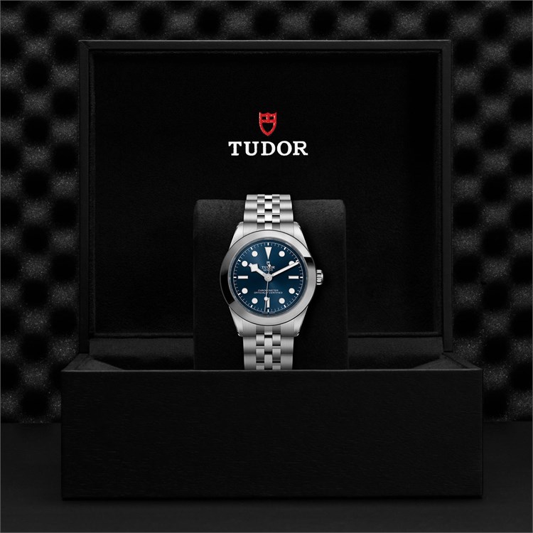 Tudor Black Bay One 39 39mm, Blue Dial, Baton Numerals_3