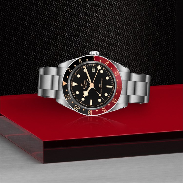 Tudor Black Bay 39mm, Black Dial, Baton/Dot Numerals_2
