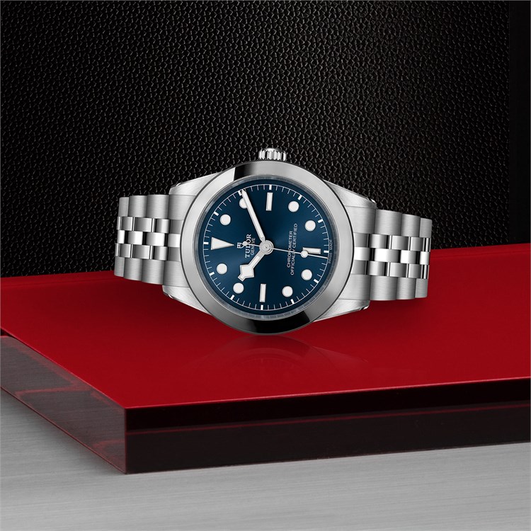 Tudor Black Bay One 39 39mm, Blue Dial, Baton Numerals_2