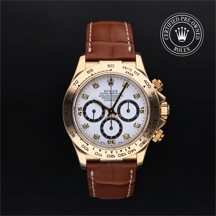Cosmograph Daytona with a bezel and bracelet