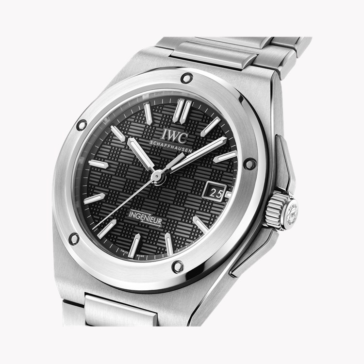 IWC Ingenieur Automatic 40 40mm, Black Dial, Baton Numerals_3