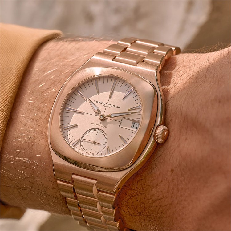 Laurent Ferrier Sport Auto 79 41.5mm, Cream Opaline Dial, Drop-shaped Indices_10