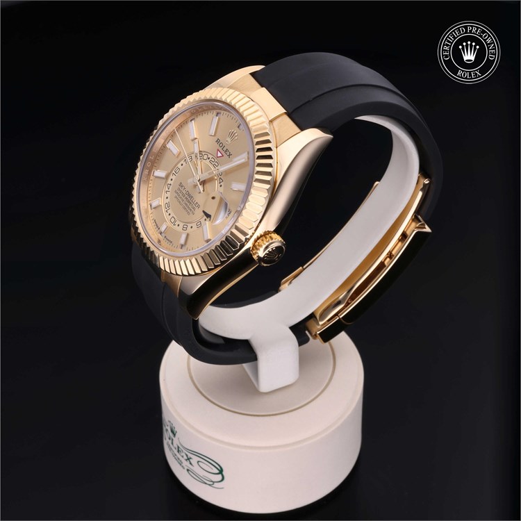 Rolex Sky-Dweller 2023, 42mm, 18ct Yellow Gold