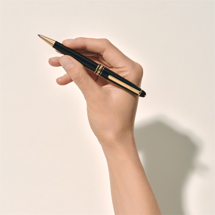 Montblanc Meisterstück Gold-Coated Classique Ballpoint Pen 132453_10
