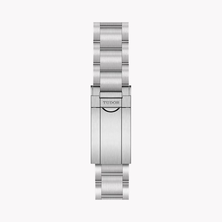 Tudor Ranger 39mm. Black Dial. Arabic and Baton Numerals_2