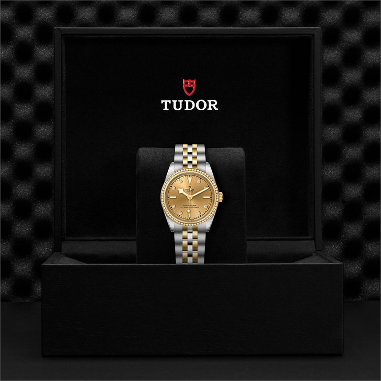 Tudor Black Bay One 31 S&G 31mm, Gold Dial, Diamond Numerals_3