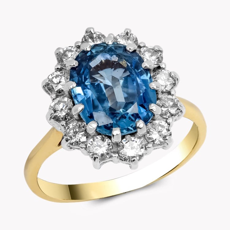 Oval Cut Aquamarine and Diamond Cluster Ring Oval Cut, Claw Set_1