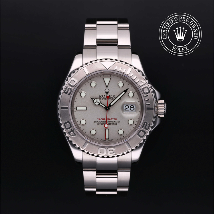Yacht-Master 40 with a bezel and bracelet