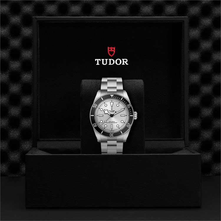 Tudor Black Bay 68 43mm, Silver Dial, Baton/Dot Numerals_3