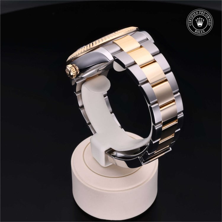 Rolex Sky-Dweller 2019, 42mm, Oystersteel and Yellow Gold_4