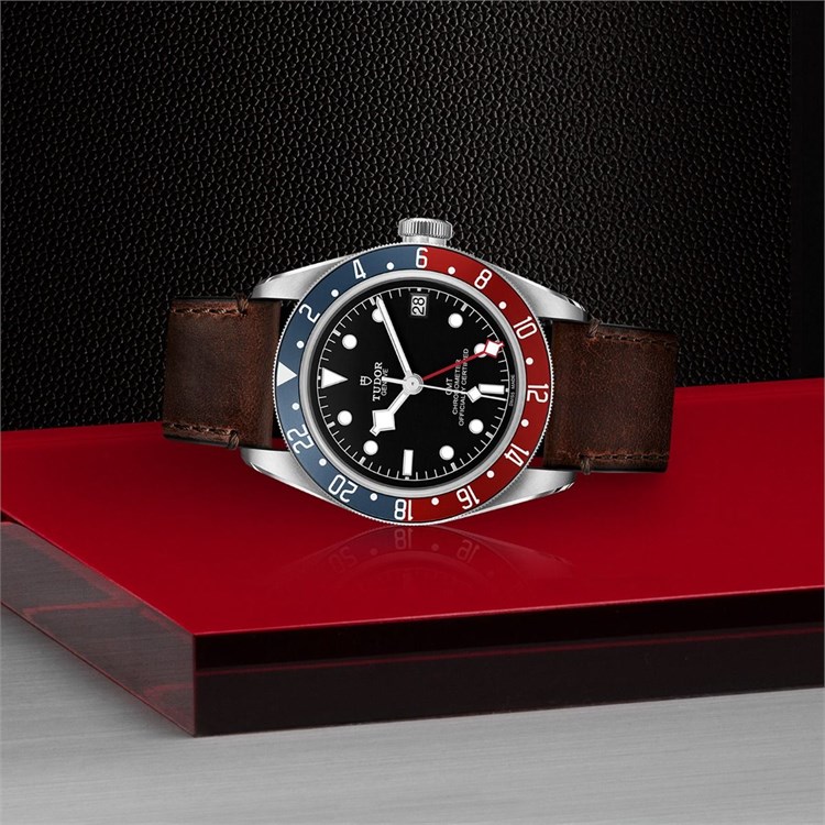 Tudor Black Bay GMT 41mm. Black Dial. Baton Numerals_2