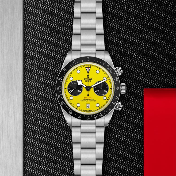 Tudor Black Bay Chrono 39 39mm, Yellow Dial, Baton Numerals_2