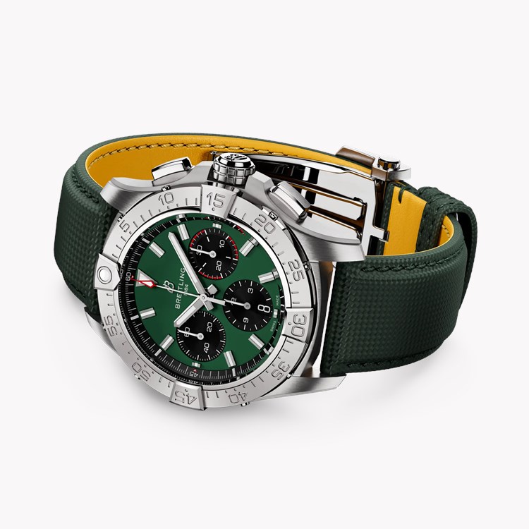 Breitling Avenger Chronograph 42 42mm, Green Dial, Baton Numeral_3
