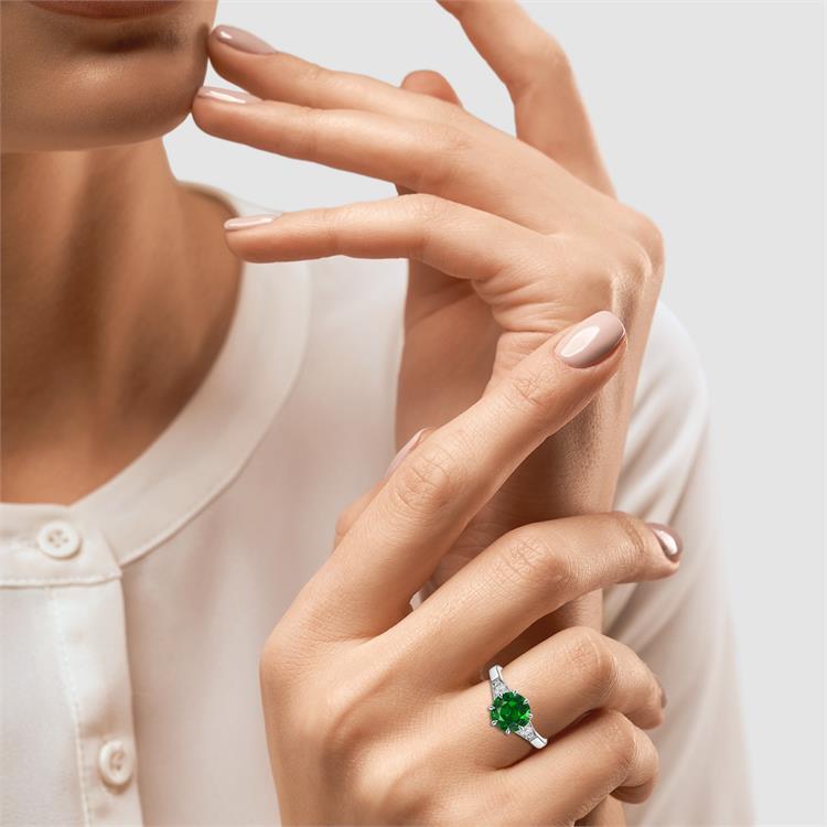 Antrobus Emerald Ring 1.05CT in Platinum Brilliant Cut, Solitaire, Diamond Shoulders_10