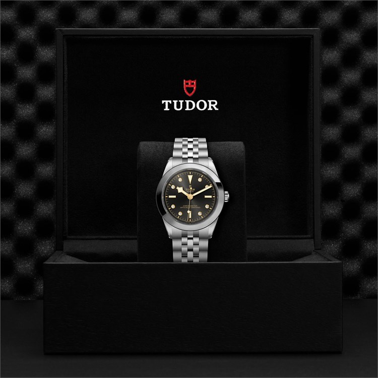 Tudor Black Bay One 39 39mm, Black Dial, Diamond Numerals_3