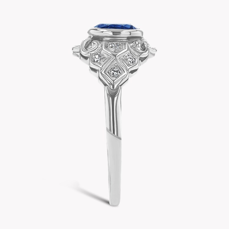 Oval Cut Sapphire and Diamond Cluster Ring Oval Cut, Rubover Set_4